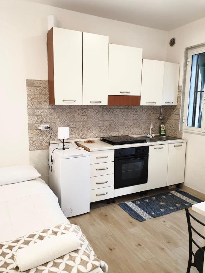 Mini Loft - Bari Centro - A Due Passi Dal Mare Apartment Luaran gambar