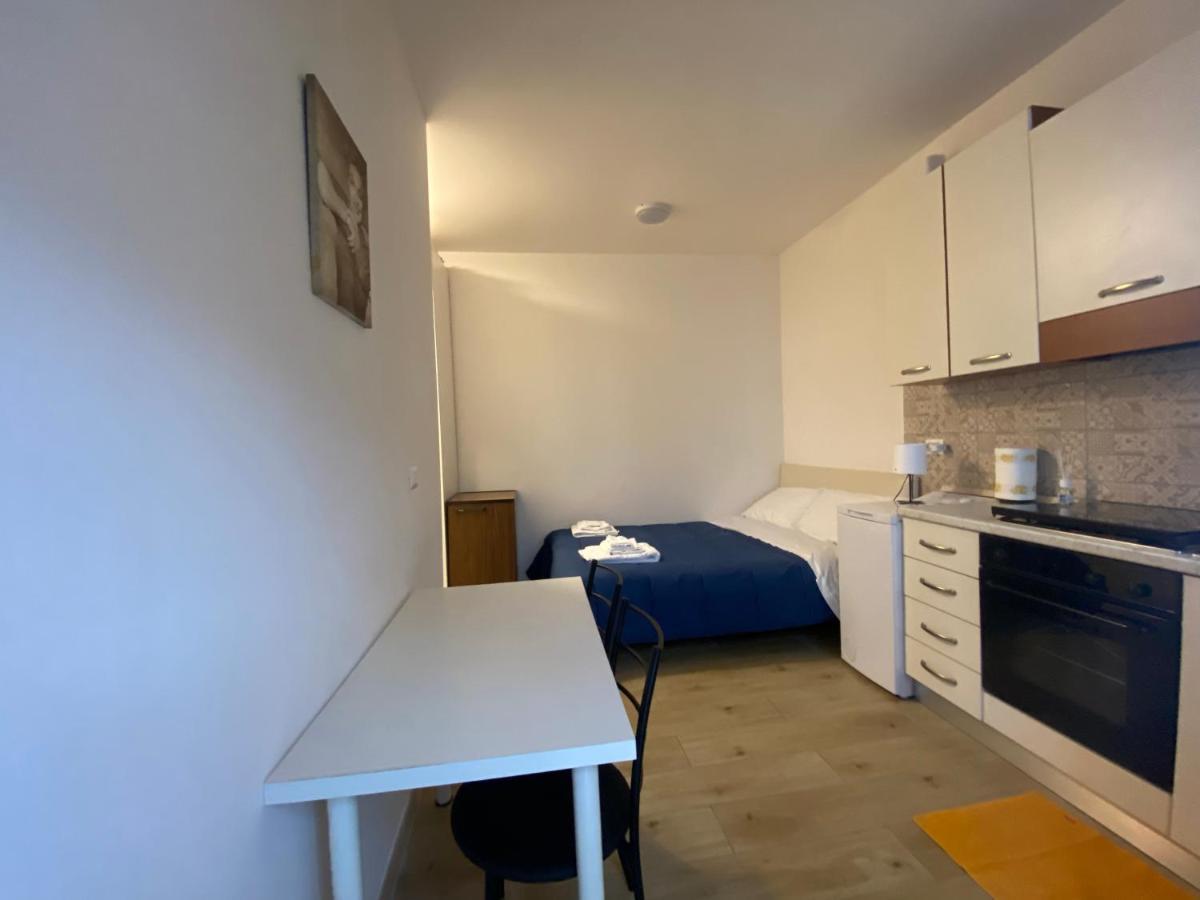 Mini Loft - Bari Centro - A Due Passi Dal Mare Apartment Luaran gambar
