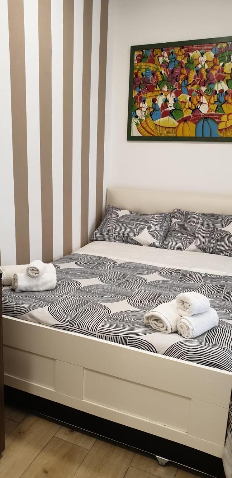 Mini Loft - Bari Centro - A Due Passi Dal Mare Apartment Luaran gambar