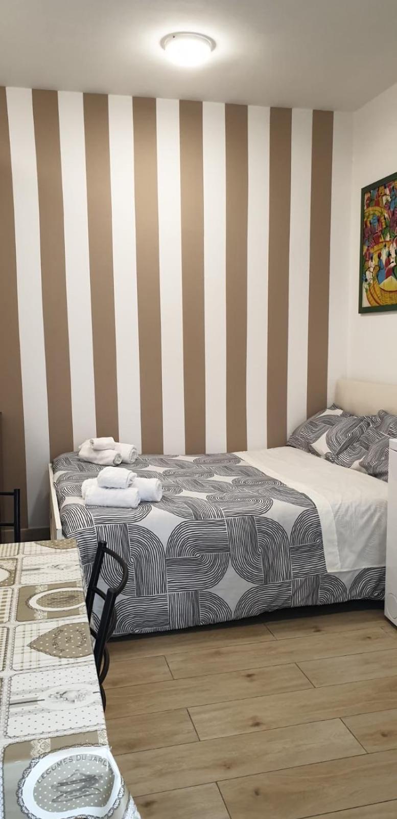 Mini Loft - Bari Centro - A Due Passi Dal Mare Apartment Luaran gambar
